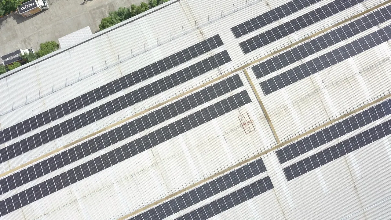 屋上グリッド上の太陽光システム