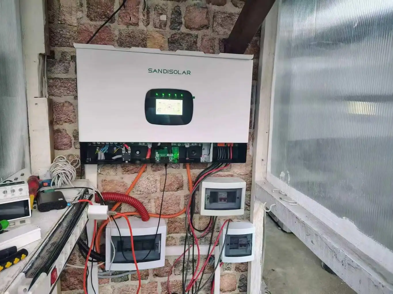 オフグリッド太陽光発電システム